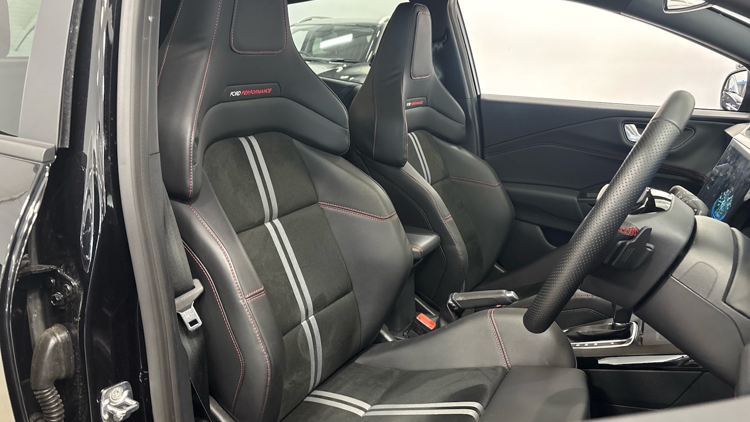 Used Ford Puma 2024 for sale - 76387131: Photo 31