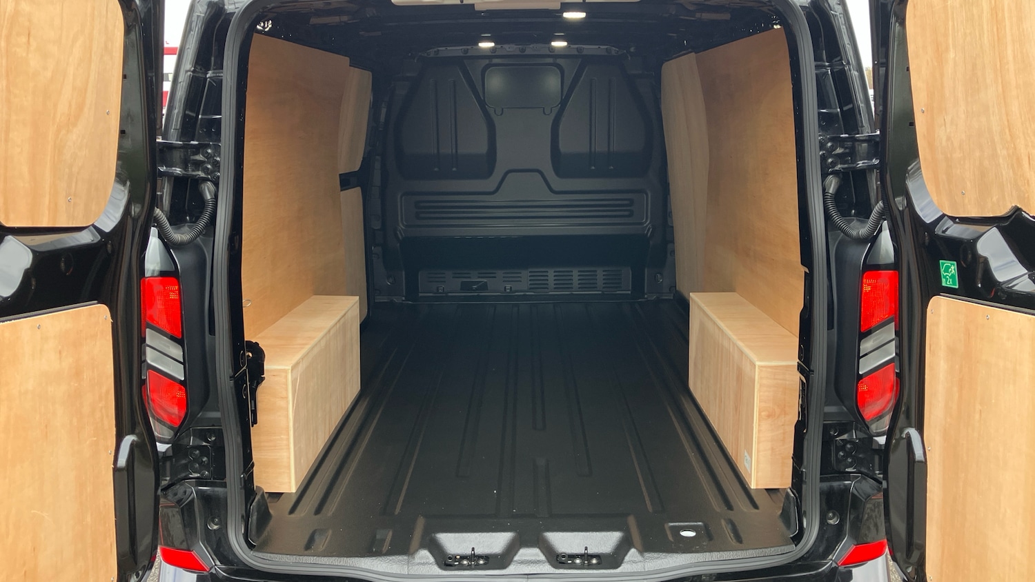 Used Ford Transit Custom 2025 for sale - 78053092: Photo 12