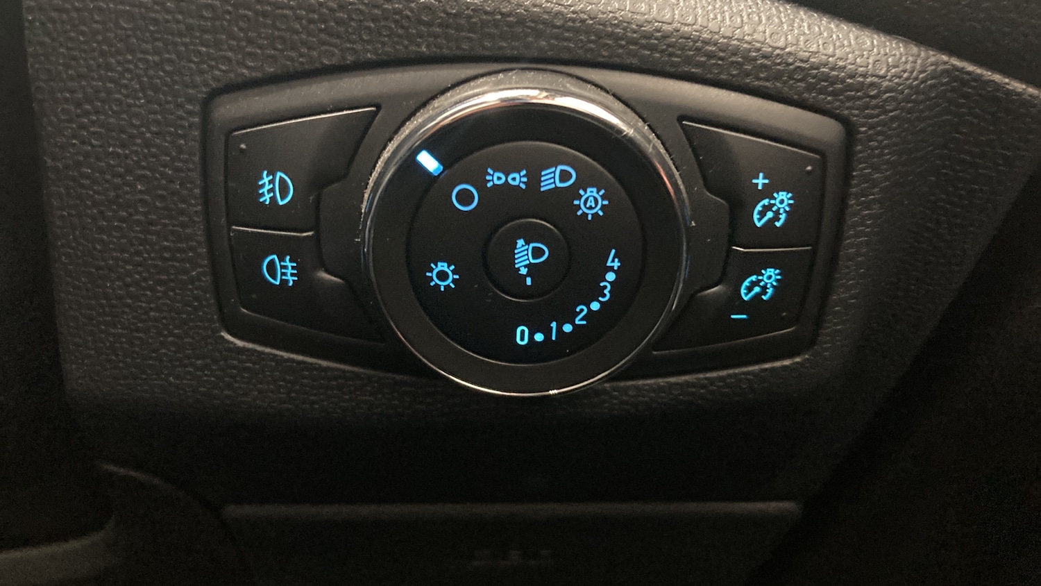 Used Ford Ecosport 2020 for sale - 77716064: Photo 35