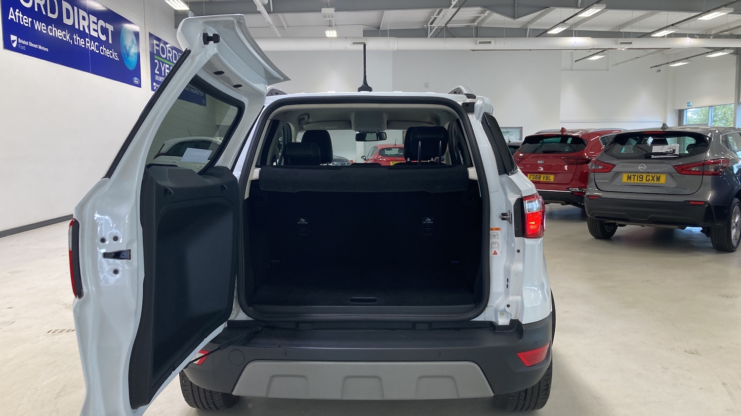 Used Ford Ecosport 2020 for sale - 77716064: Photo 4