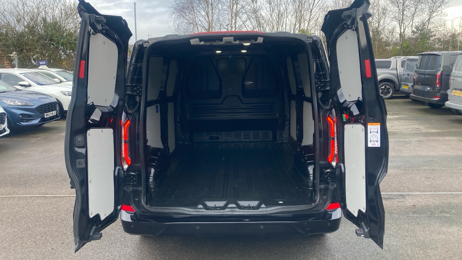 Used Ford Transit Custom 2025 for sale - 77398256: Photo 3