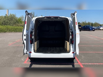 Used Ford Transit Custom 2024 for sale - 78352392: Photo