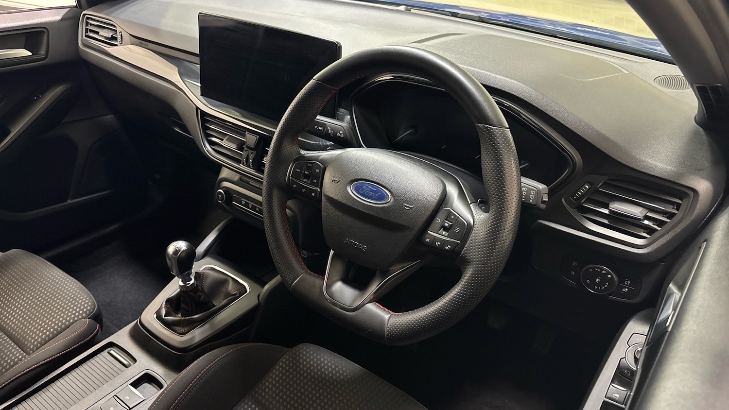 Used Ford Focus 2023 for sale - 76508054: Photo 11