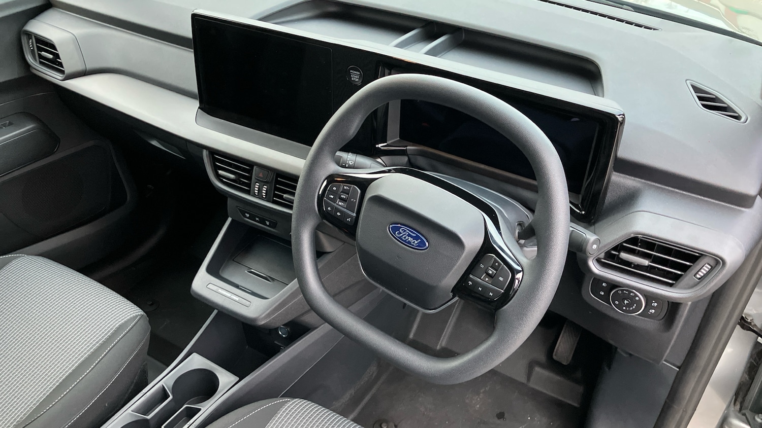 Used Ford Transit Courier 2025 for sale - 77113289: Photo 16