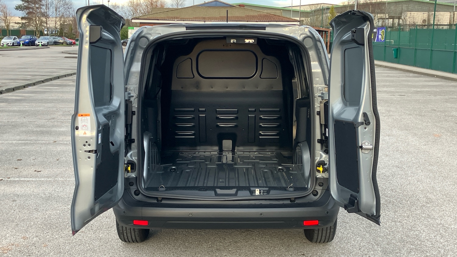 Used Ford Transit Courier 2025 for sale - 77113289: Photo 3