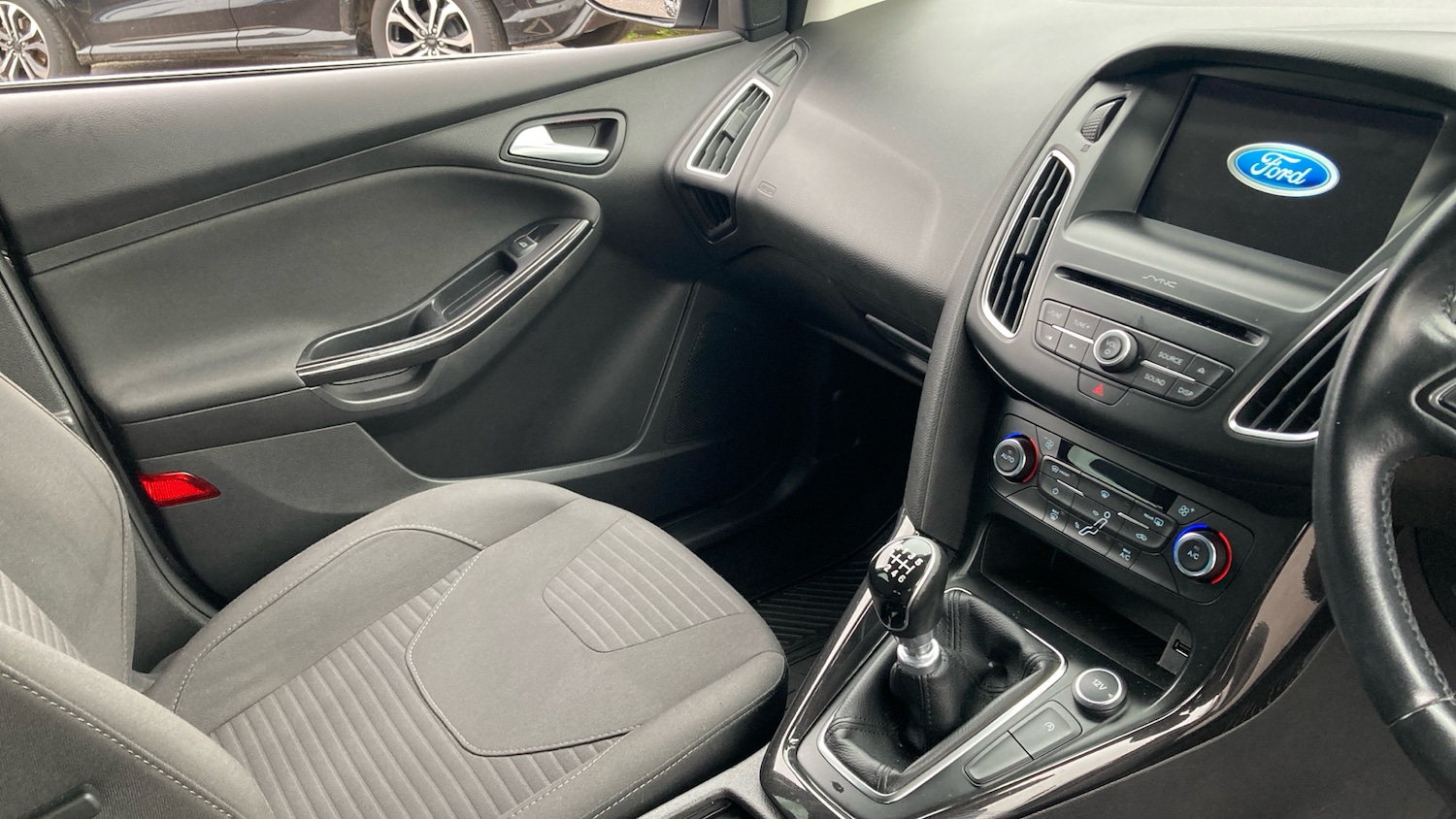 Used Ford Focus 2017 for sale - 77045605: Photo 14