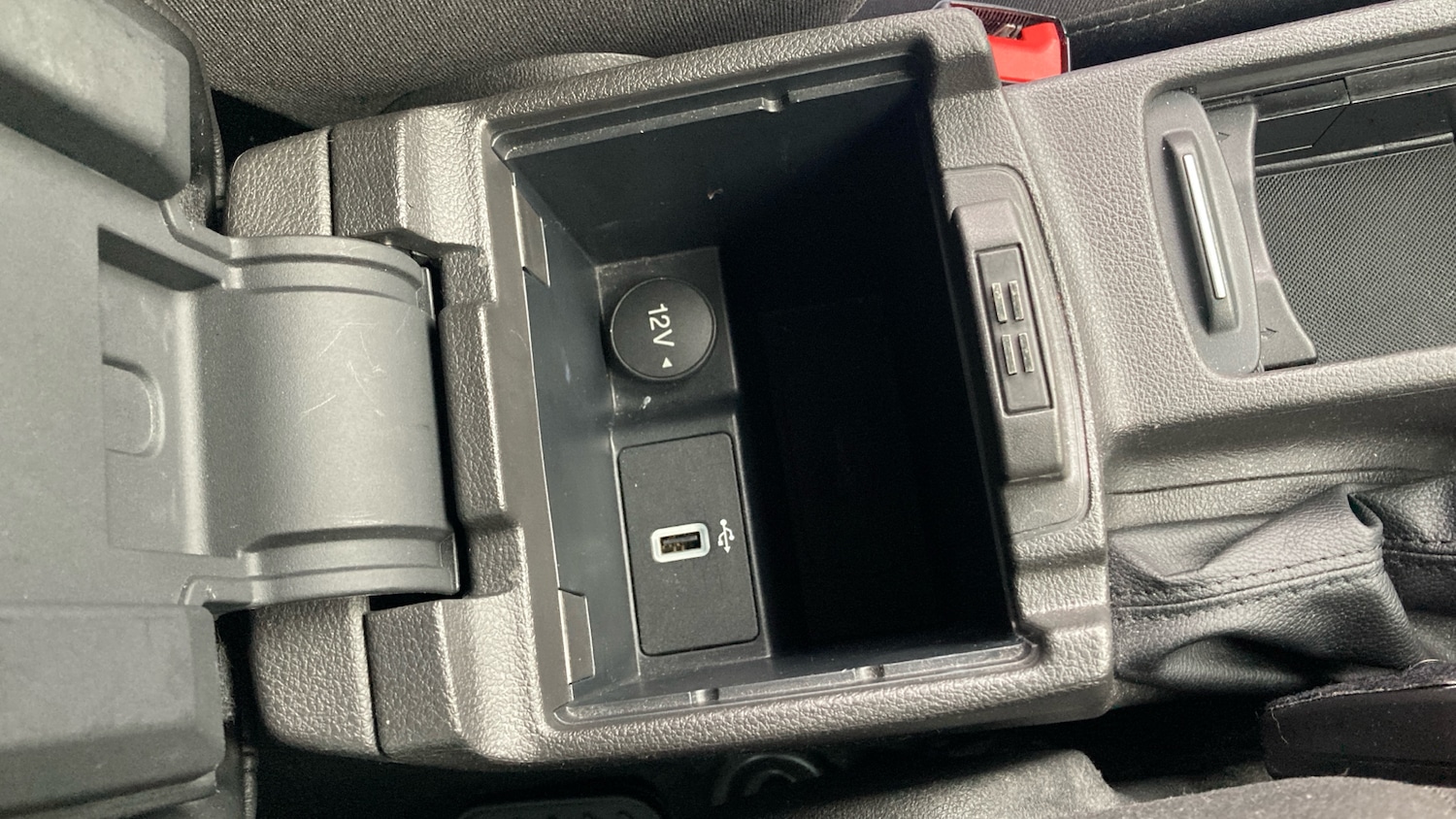 Used Ford Focus 2017 for sale - 77045605: Photo 30