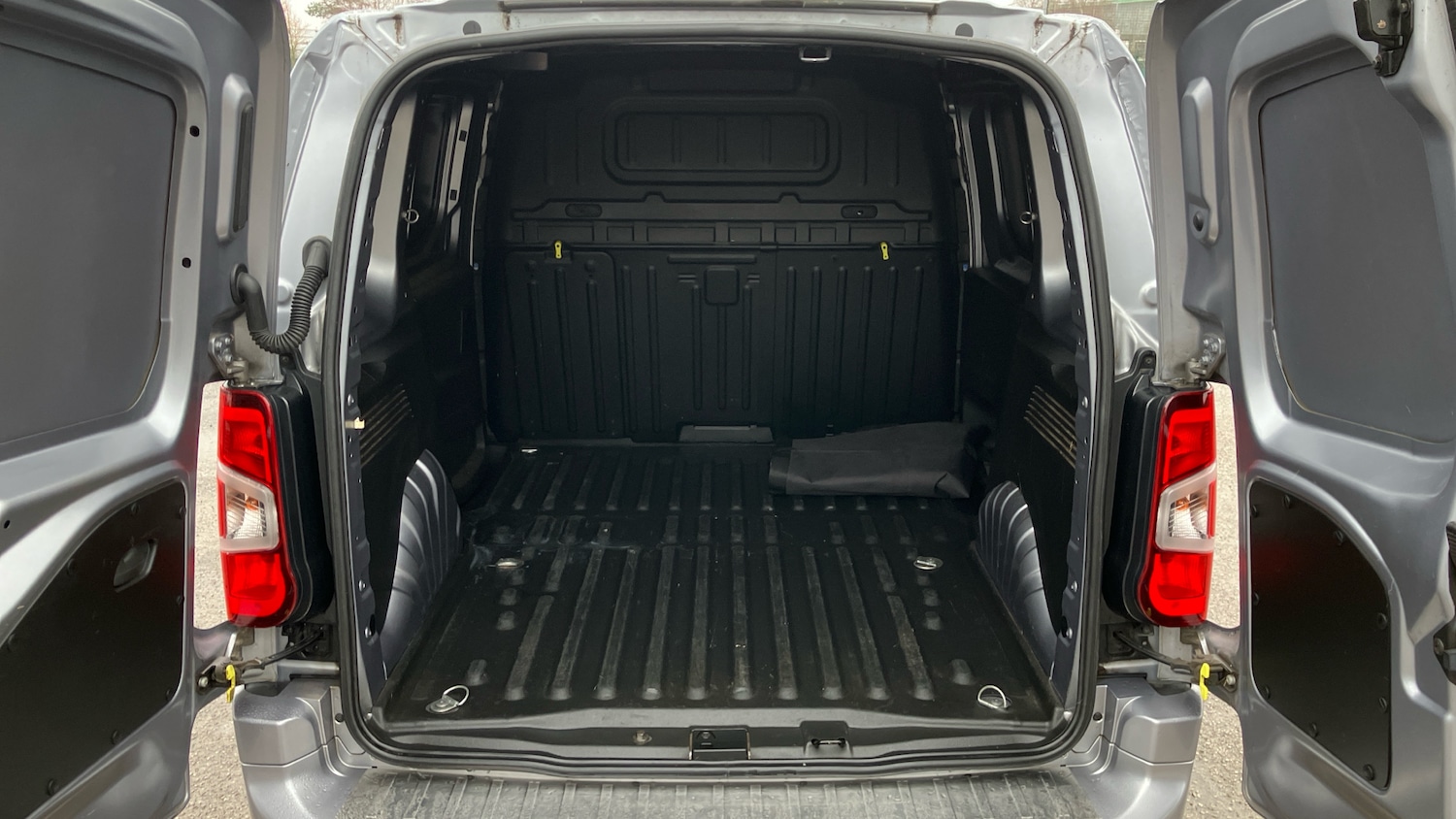 Used Peugeot Partner 2021 for sale - 77136871: Photo 12