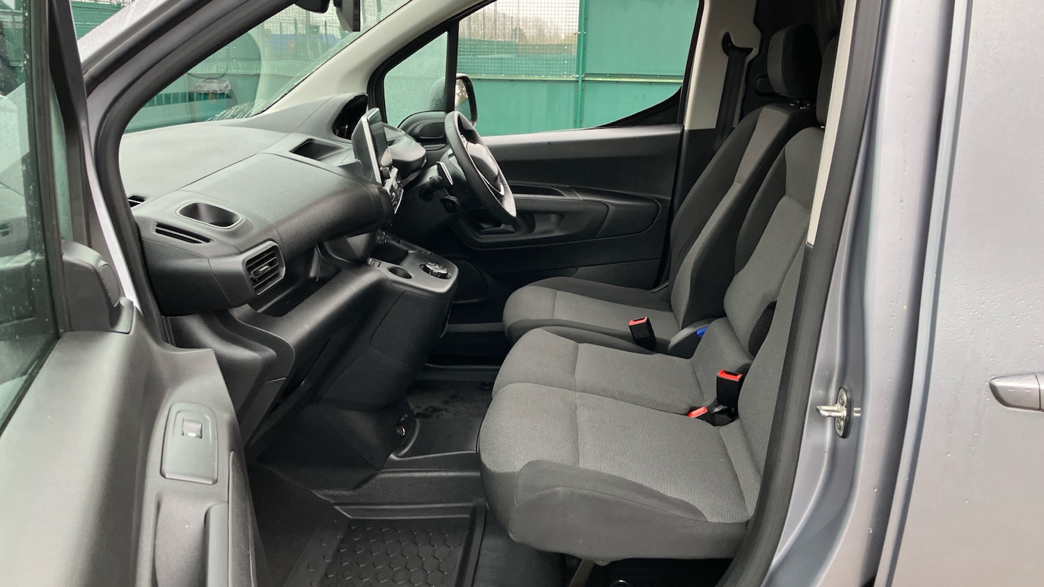 Used Peugeot Partner 2021 for sale - 77136871: Photo 13