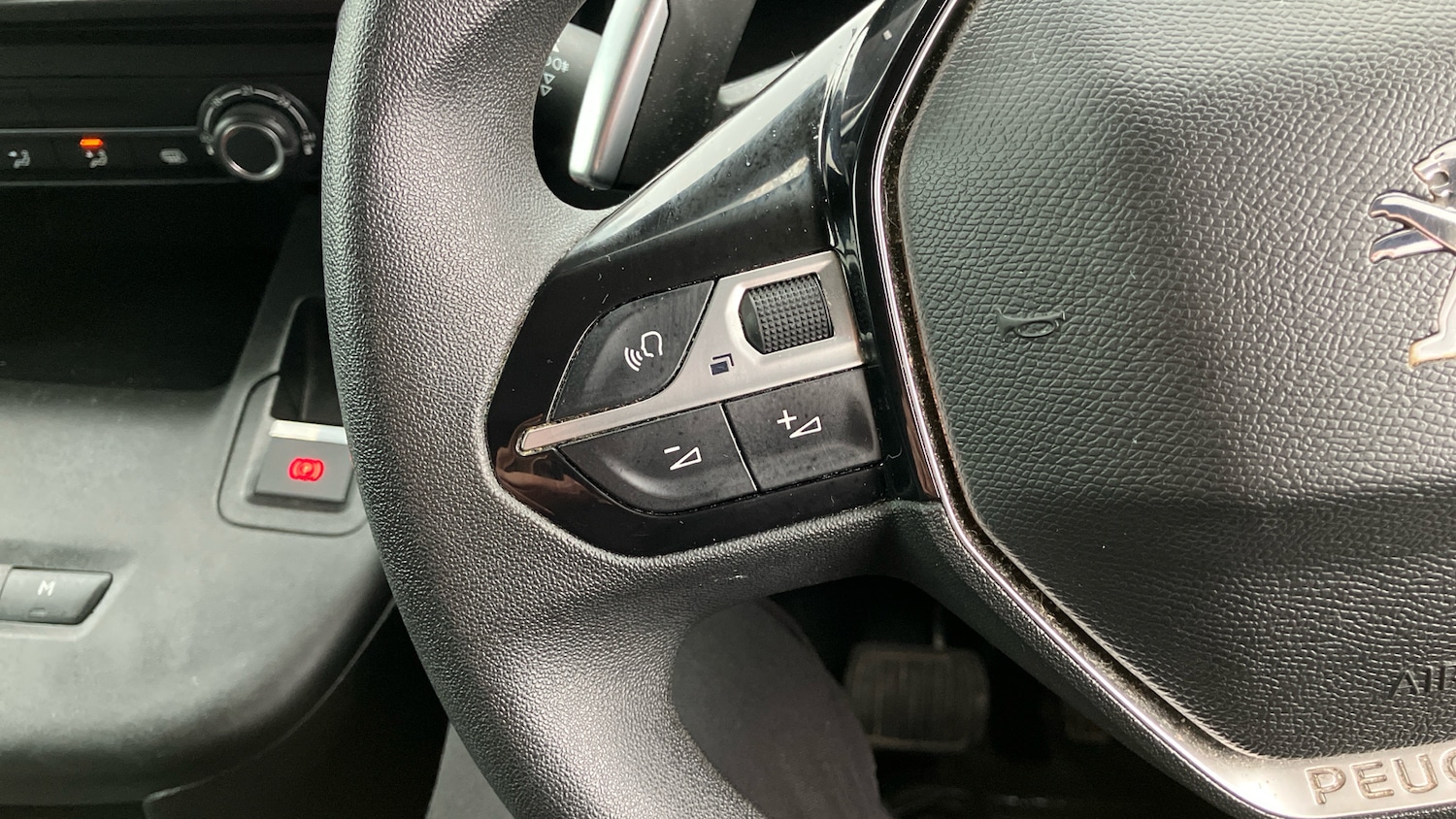 Used Peugeot Partner 2021 for sale - 77136871: Photo 22