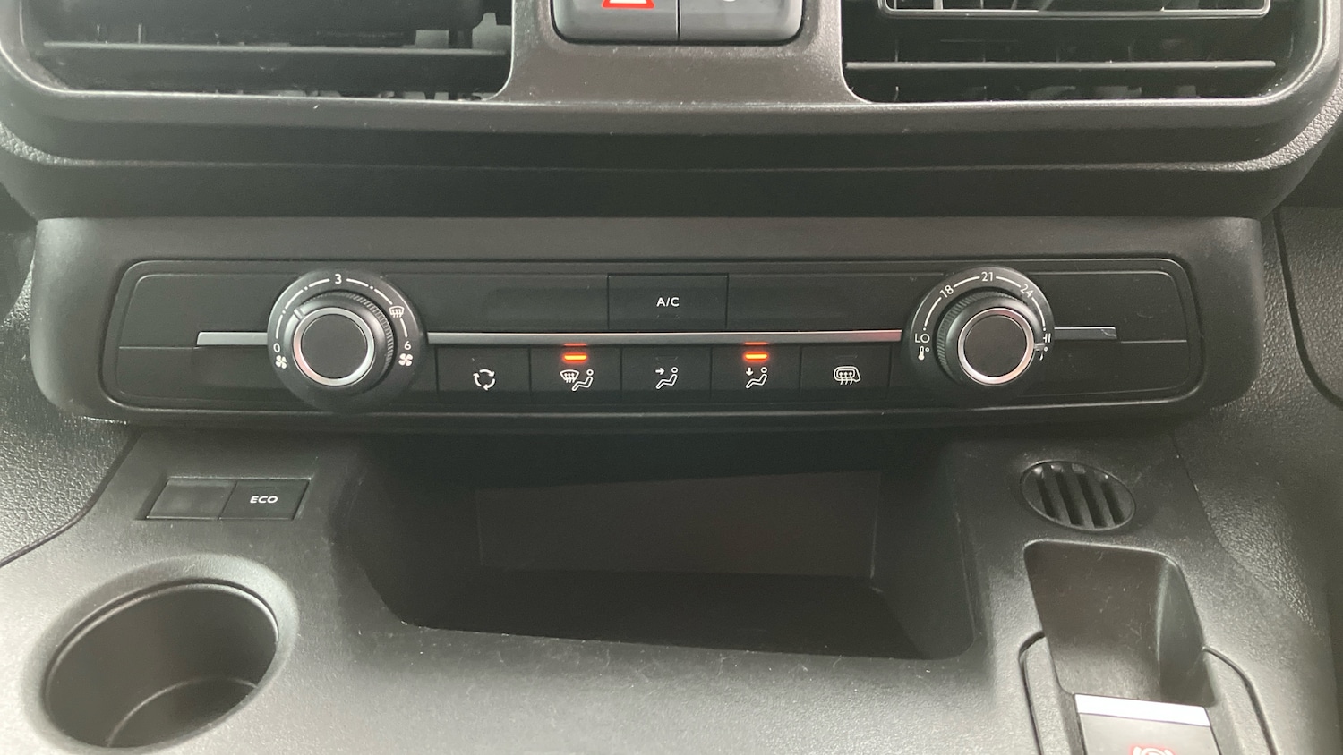 Used Peugeot Partner 2021 for sale - 77136871: Photo 24