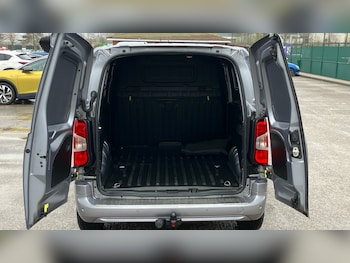 Used Peugeot Partner 2021 for sale - 77136871: Photo