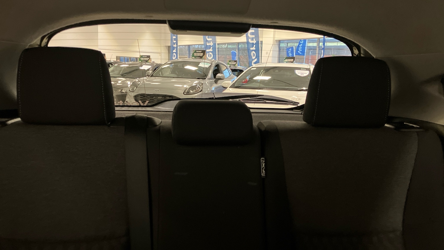 Used Toyota Yaris 2023 for sale - 77019136: Photo 15