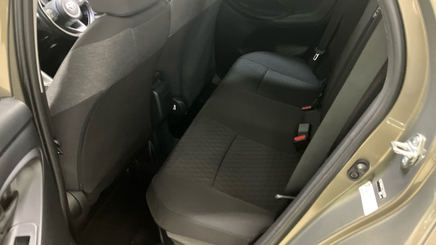 Used Toyota Yaris 2023 for sale - 77019136: Photo 16