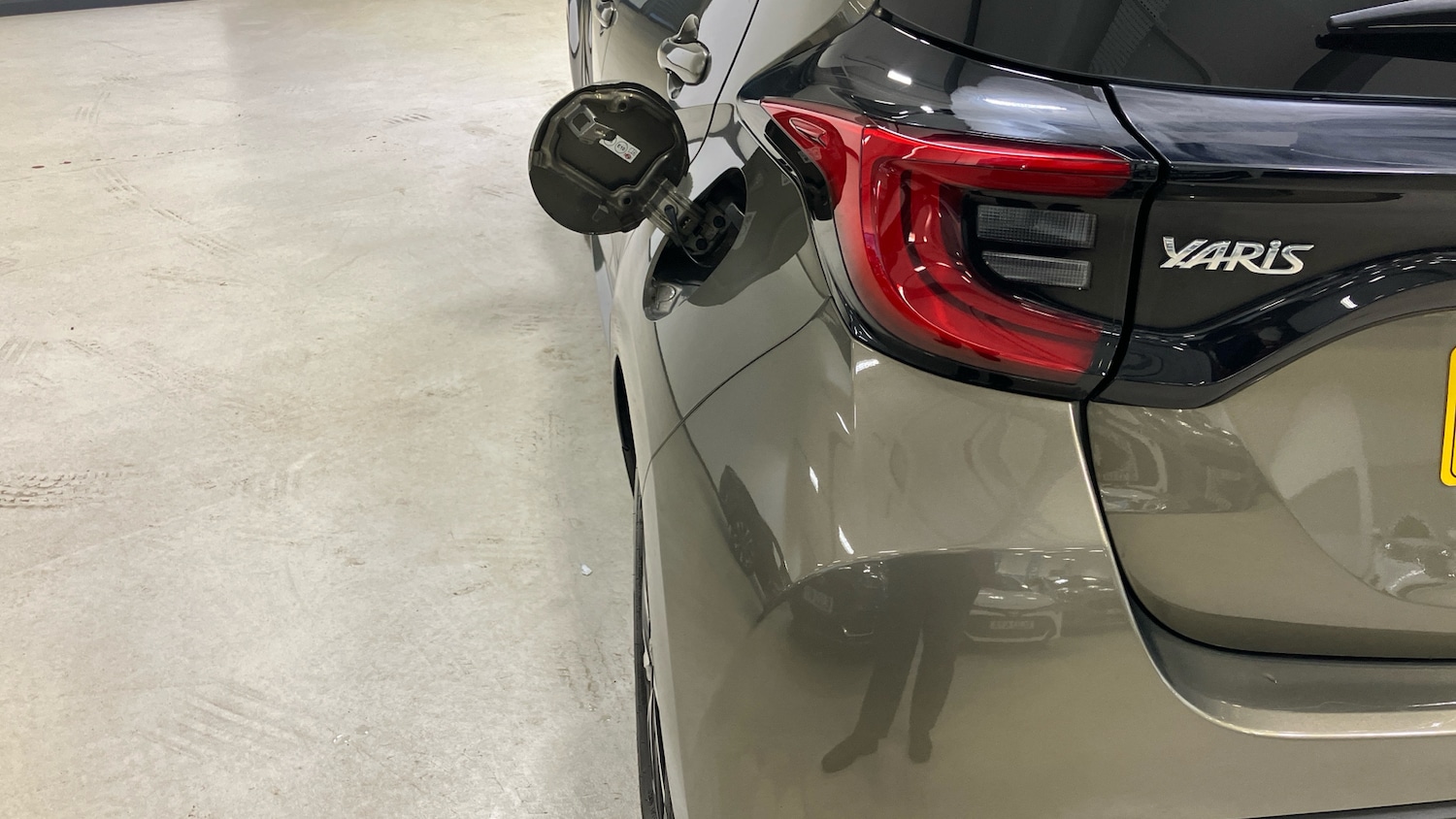 Used Toyota Yaris 2023 for sale - 77019136: Photo 26