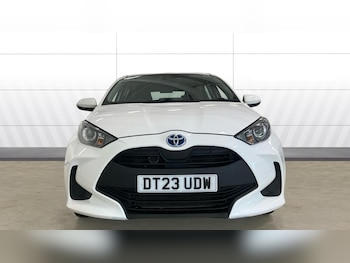 Used Toyota Yaris 2023 for sale - 79385807: Photo