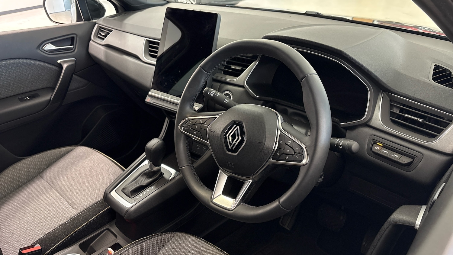 Used Renault Captur 2024 for sale - 77720962: Photo 11