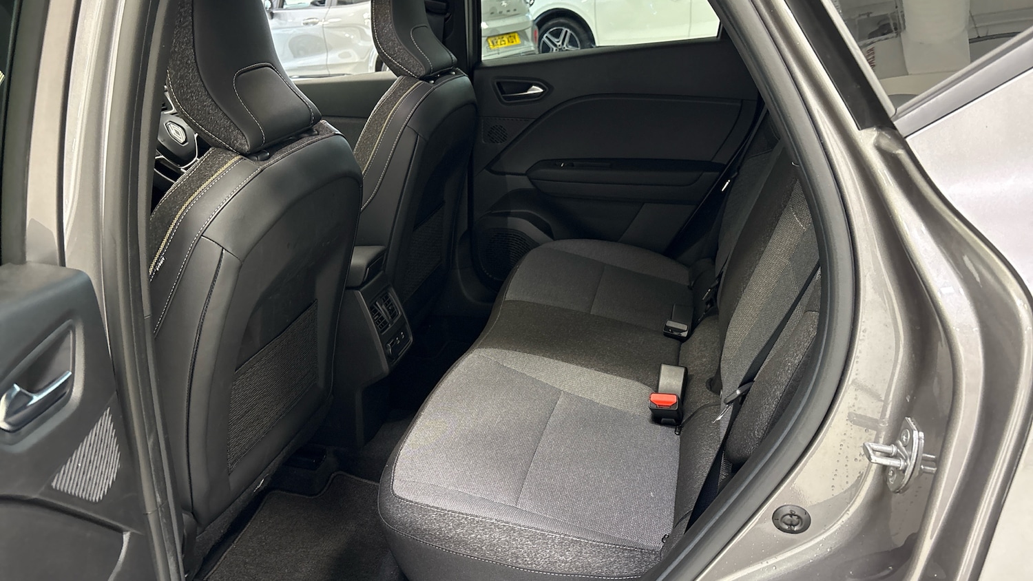 Used Renault Captur 2024 for sale - 77720962: Photo 16