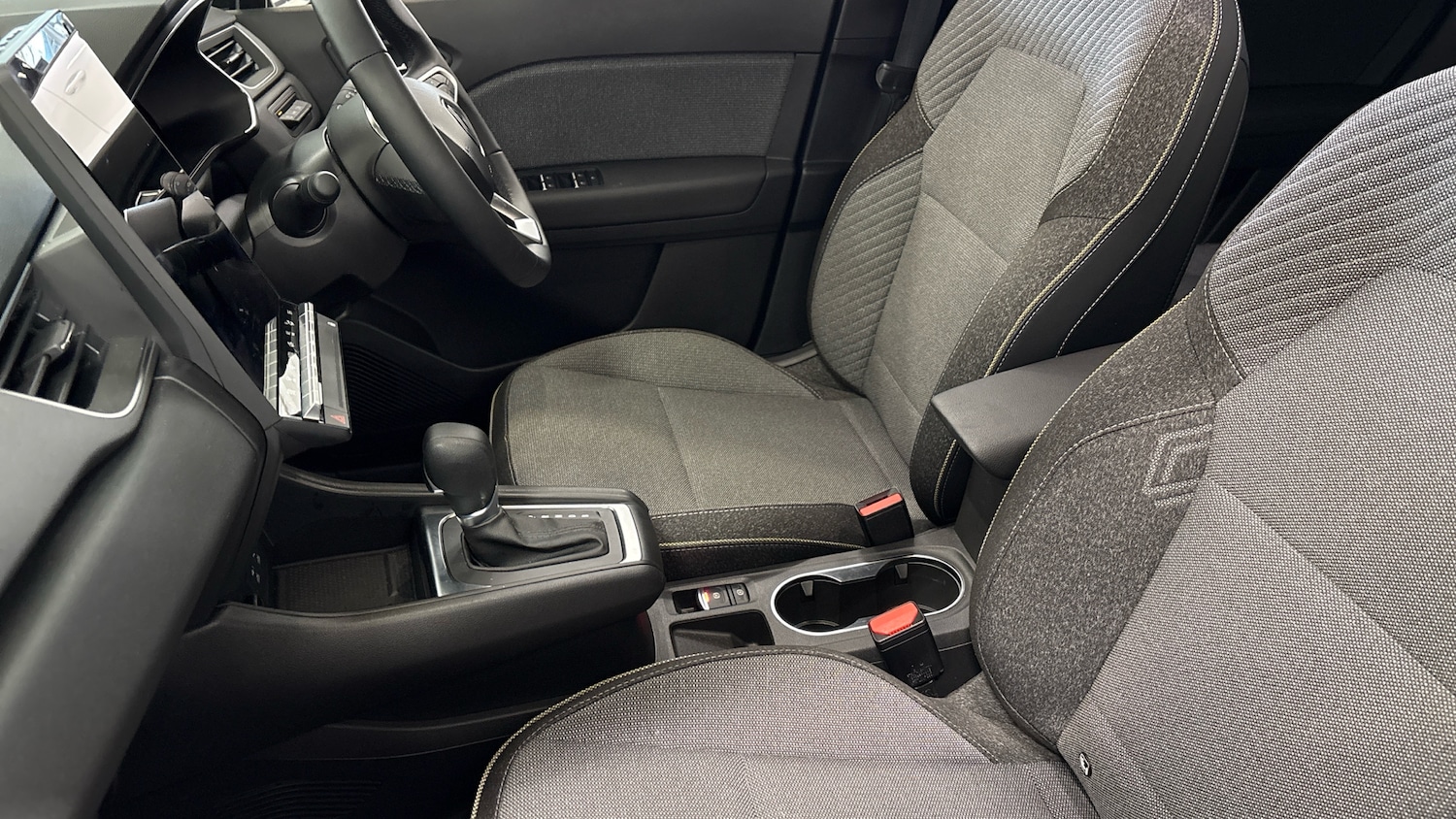 Used Renault Captur 2024 for sale - 77720962: Photo 25