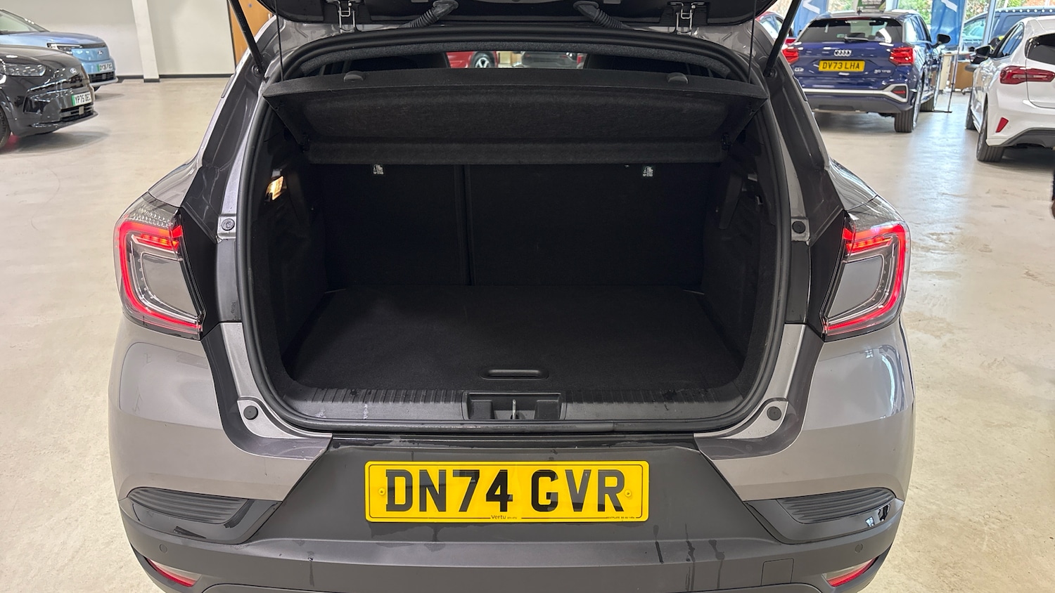 Used Renault Captur 2024 for sale - 77720962: Photo 4