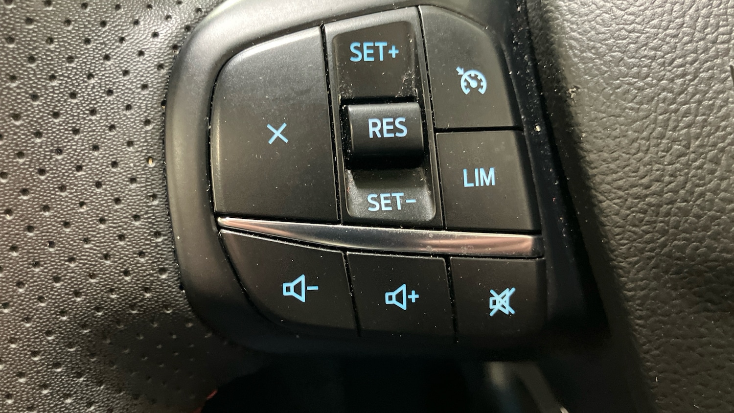 Used Ford Kuga 2023 for sale - 76517905: Photo 28