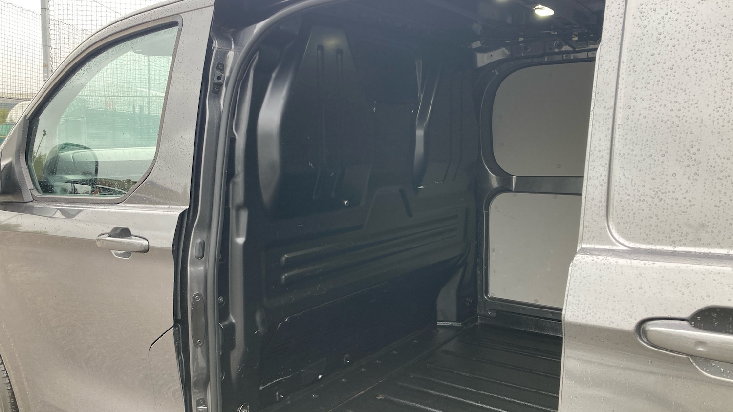 Used Ford Transit Custom 2024 for sale - 76320011: Photo 18