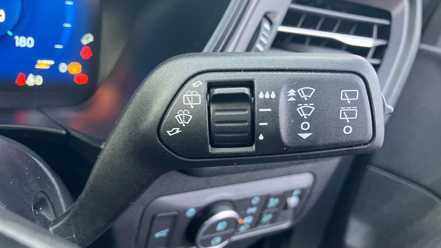 Used Ford Kuga 2023 for sale - 76918142: Photo 33