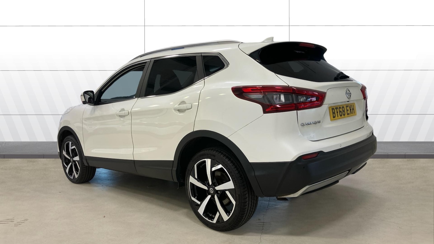 Used Nissan Qashqai 2018 for sale - 77052934: Photo 2