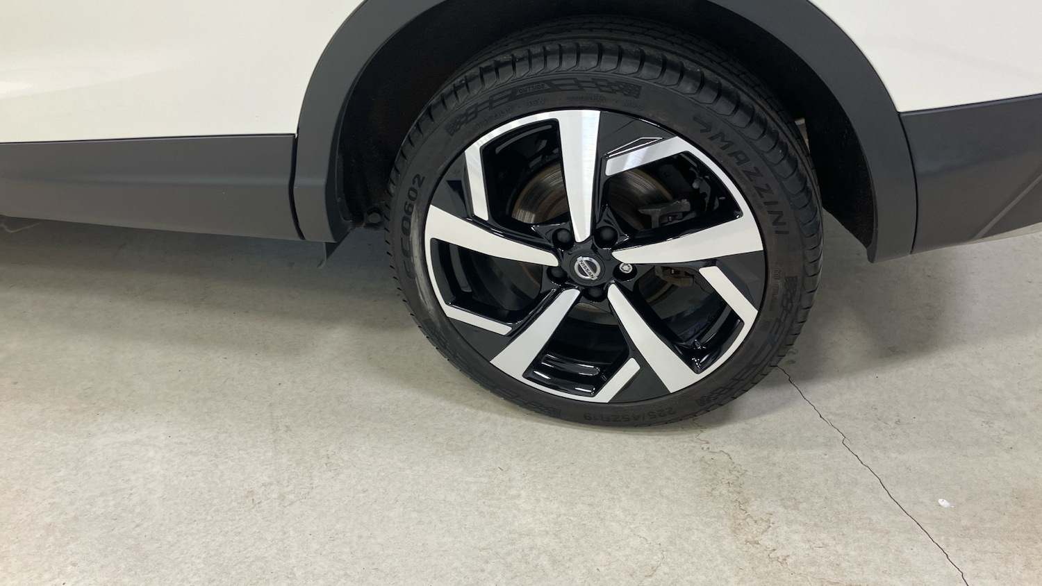 Used Nissan Qashqai 2018 for sale - 77052934: Photo 23