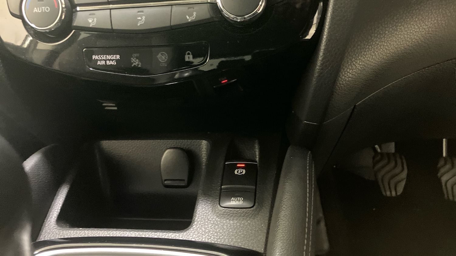 Used Nissan Qashqai 2018 for sale - 77052934: Photo 32