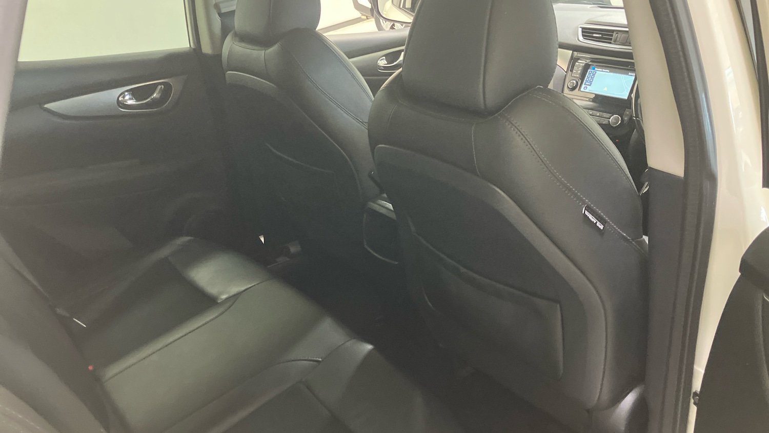 Used Nissan Qashqai 2018 for sale - 77052934: Photo 42