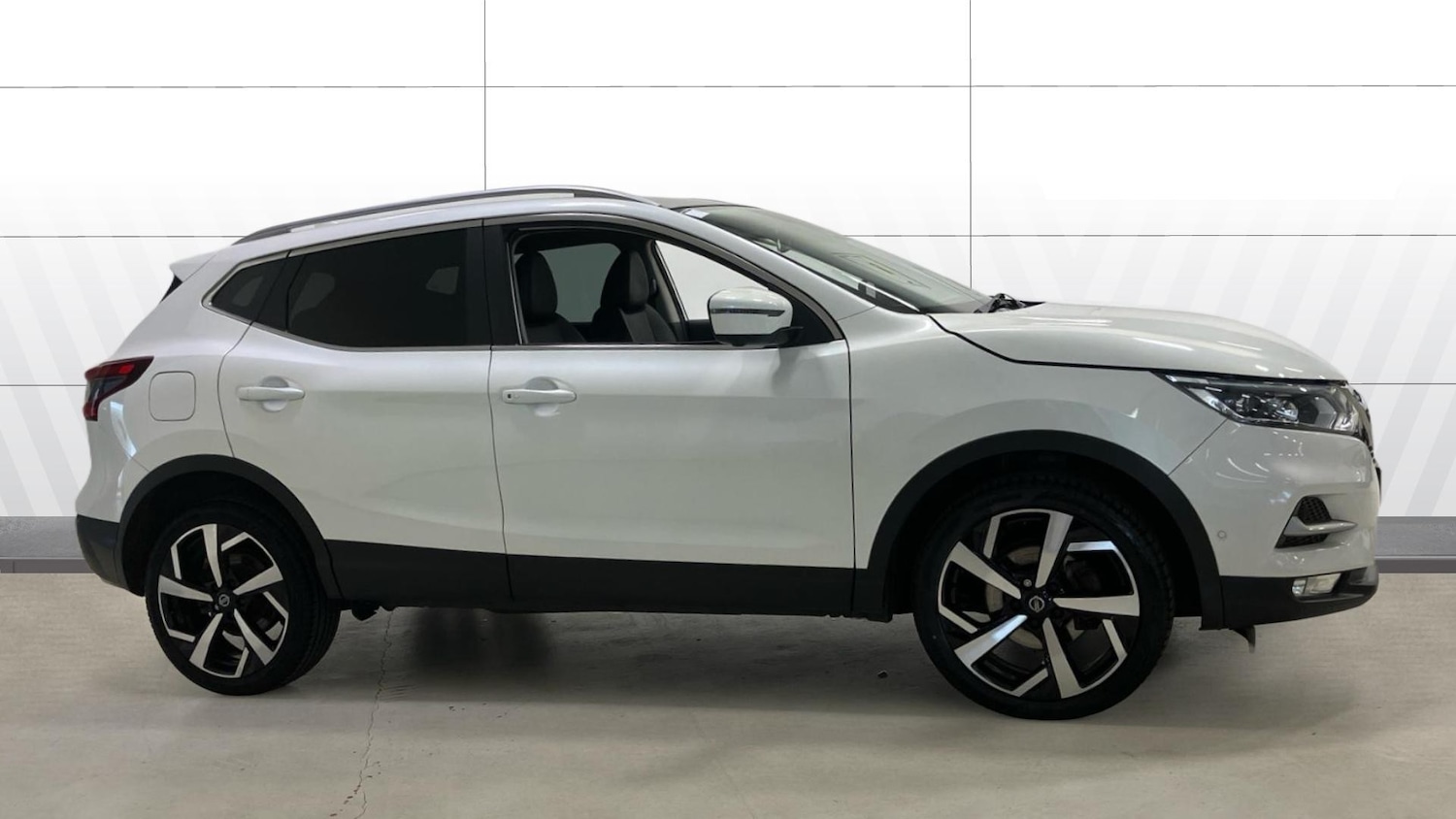 Used Nissan Qashqai 2018 for sale - 77052934: Photo 5