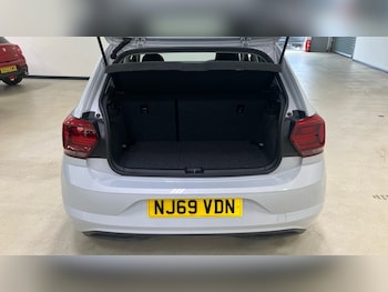Used Volkswagen Polo 2019 for sale - 75523412: Photo