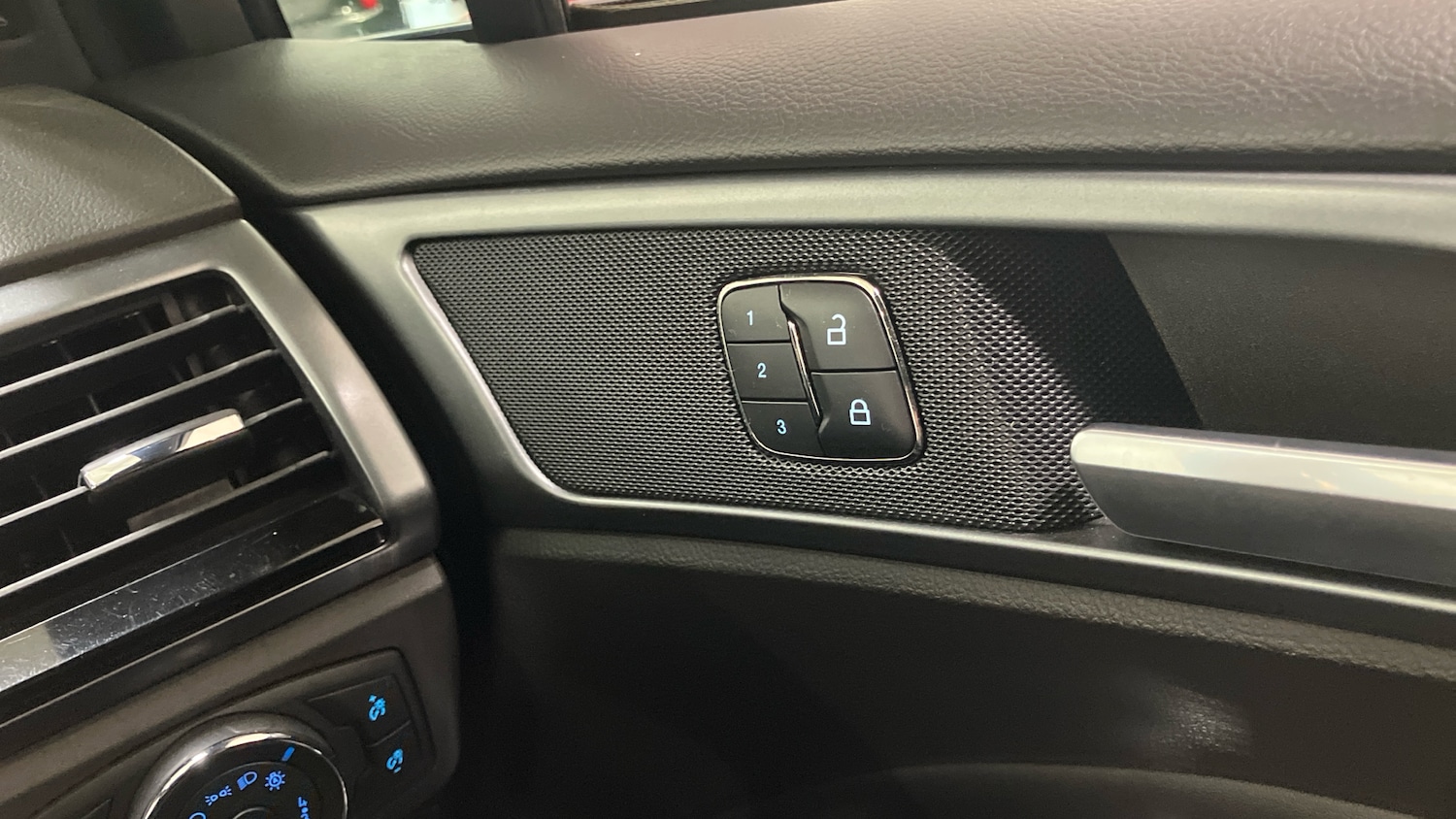 Used Ford Mondeo 2020 for sale - 78031427: Photo 26