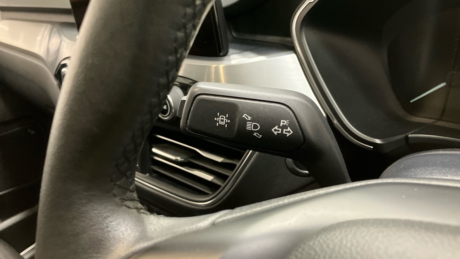 Used Ford Kuga 2020 for sale - 76603292: Photo 27