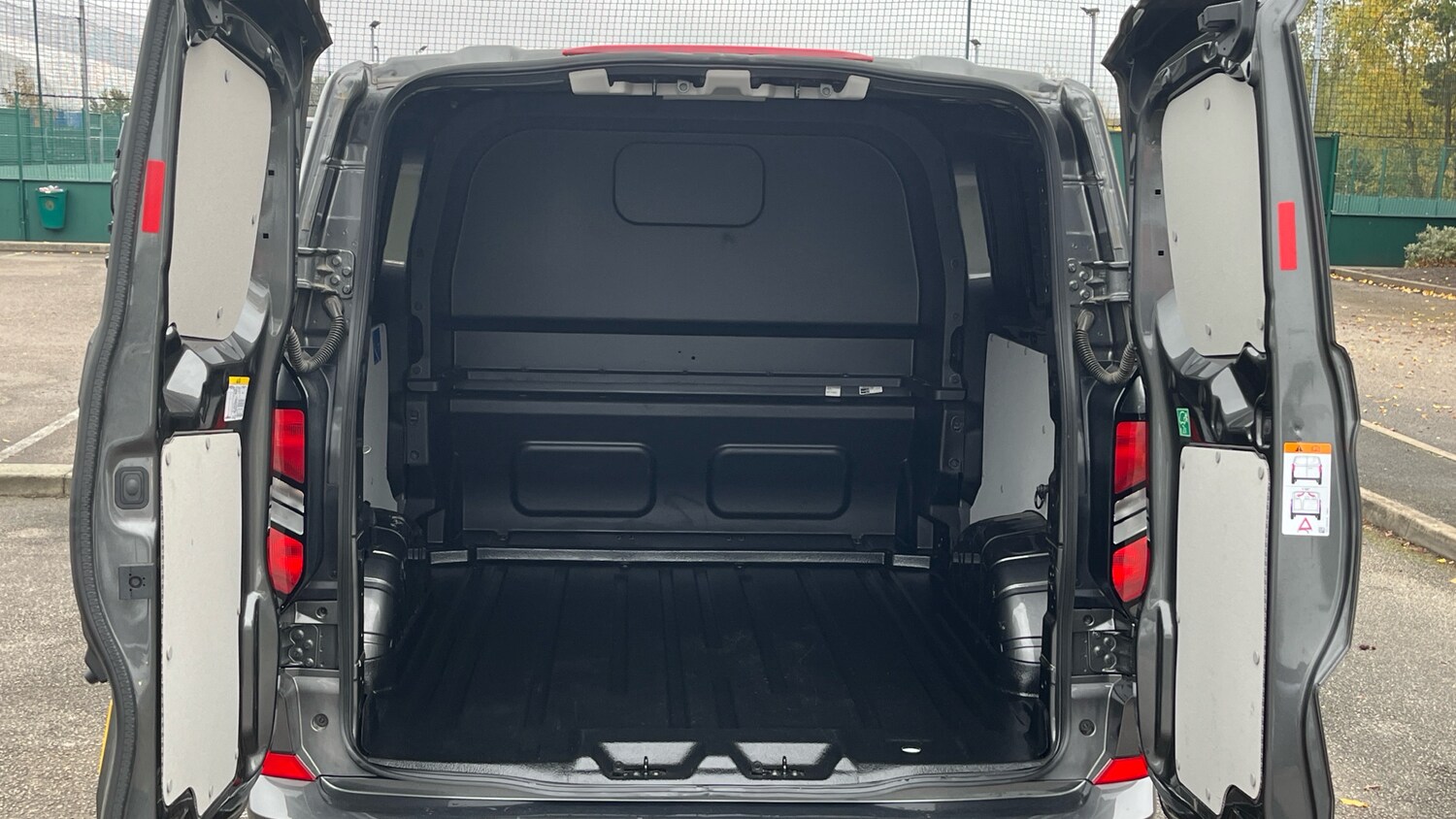 Used Ford Transit Custom 2025 for sale - 76517510: Photo 3