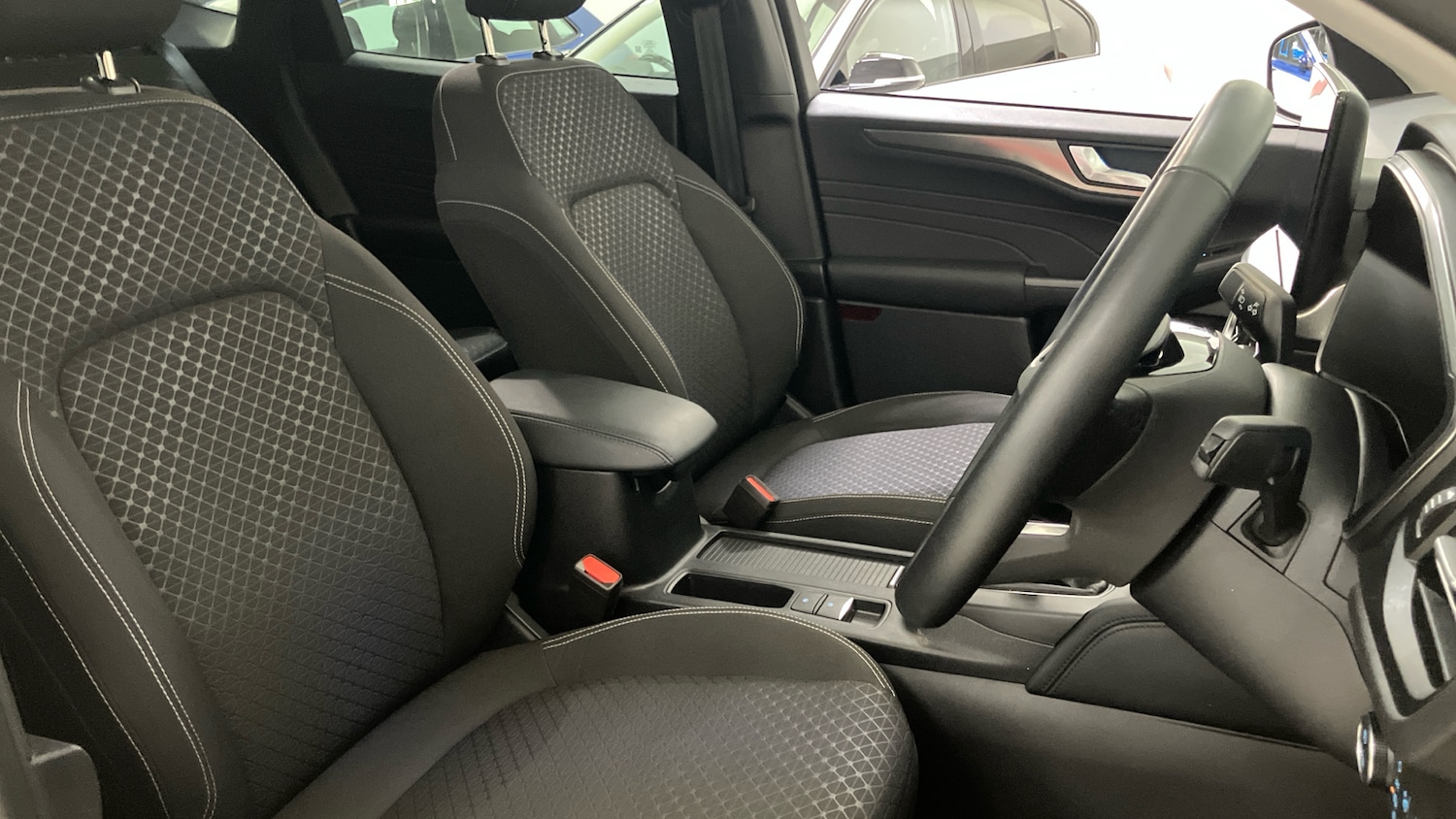 Used Ford Kuga 2025 for sale - 77380599: Photo 34