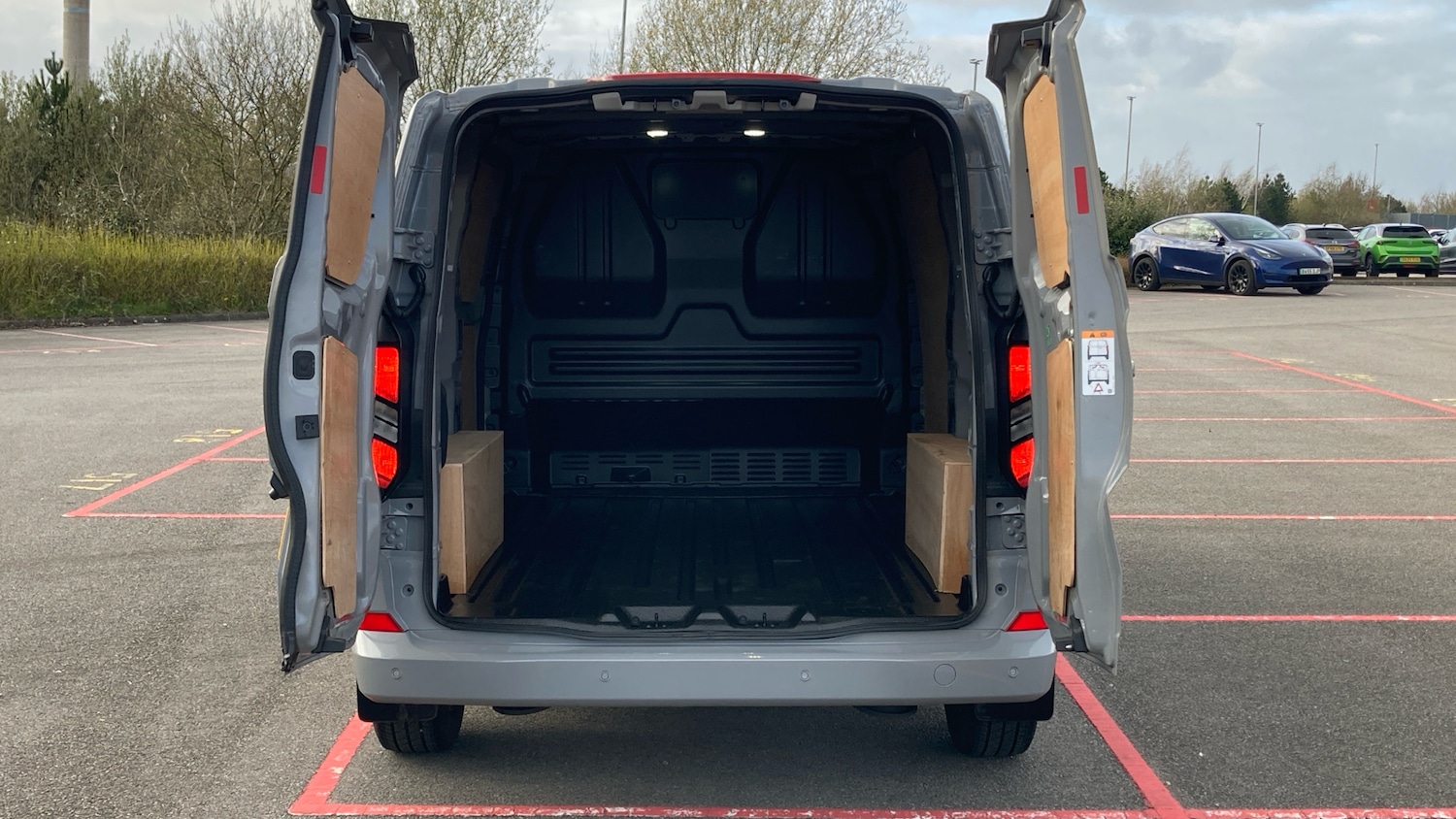 Used Ford Transit Custom 2025 for sale - 78090546: Photo 3