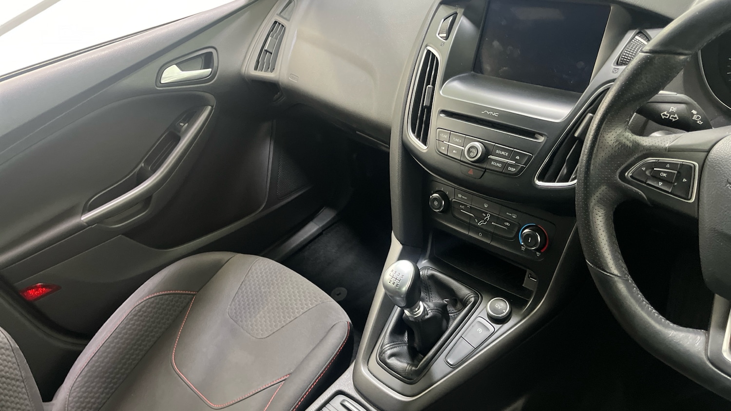 Used Ford Focus 2017 for sale - 78092639: Photo 14