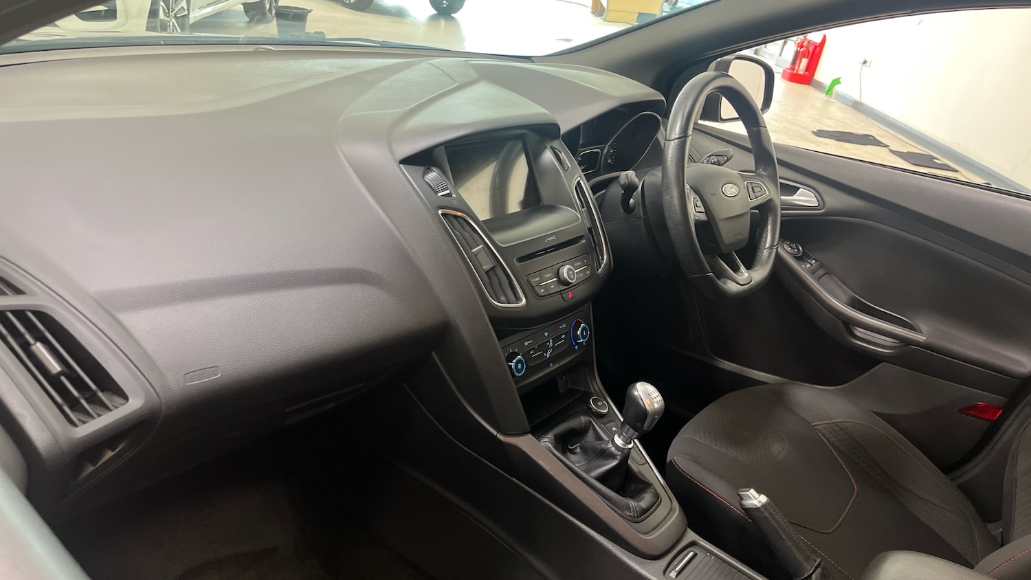 Used Ford Focus 2017 for sale - 78092639: Photo 9