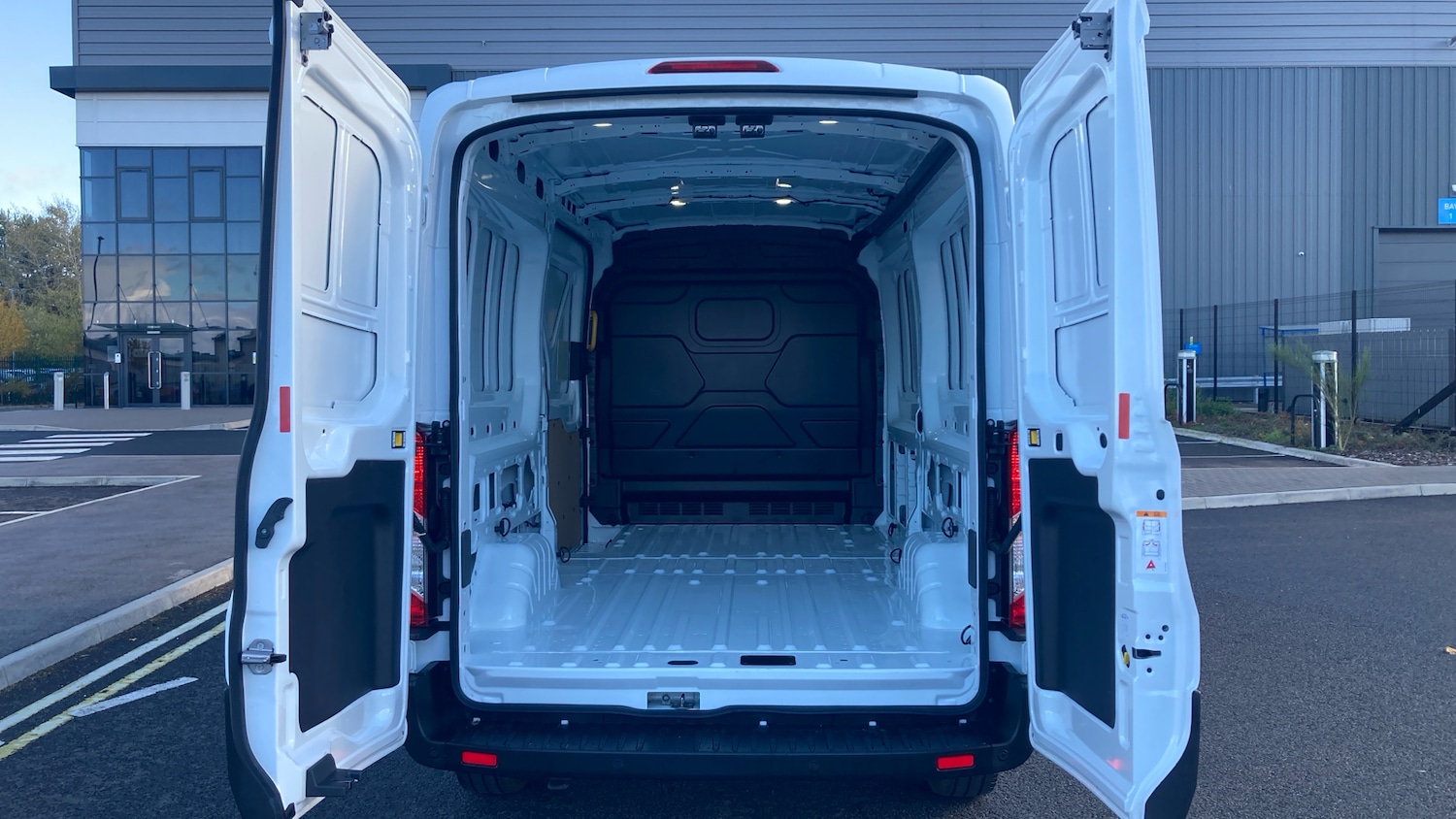 Used Ford Transit 2025 for sale - 76444337: Photo 3