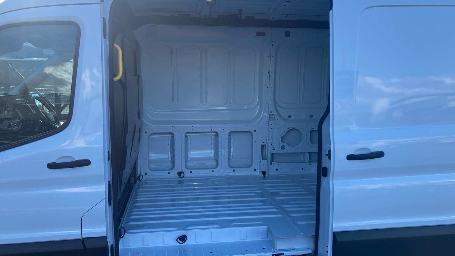 Used Ford Transit 2025 for sale - 76444337: Photo 5