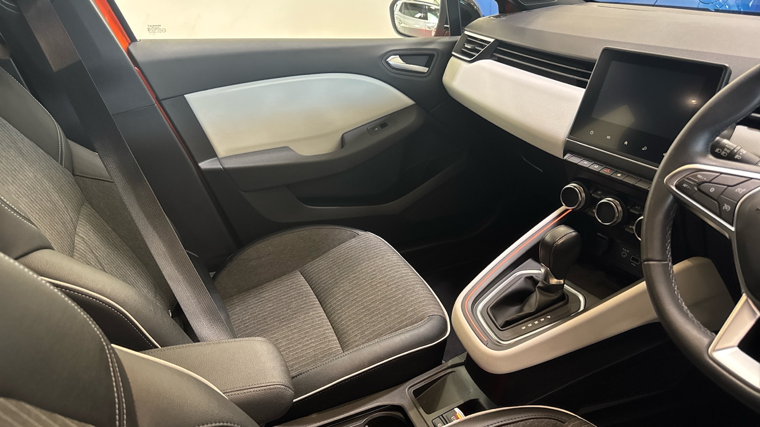 Used Renault Clio 2022 for sale - 77933923: Photo 14