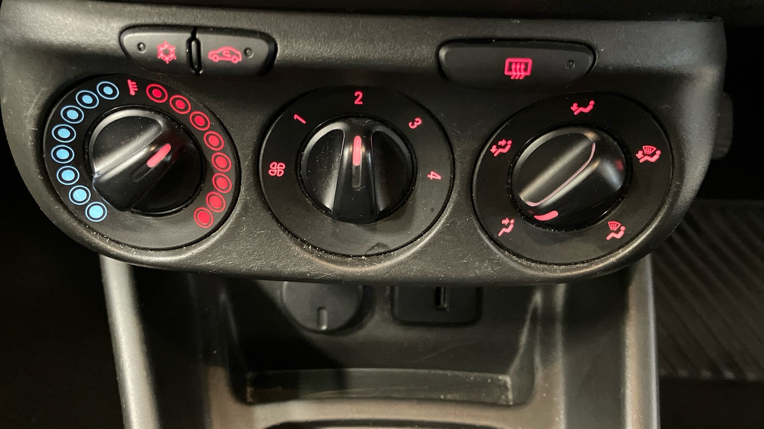 Used Vauxhall Corsa 2019 for sale - 76359045: Photo 29
