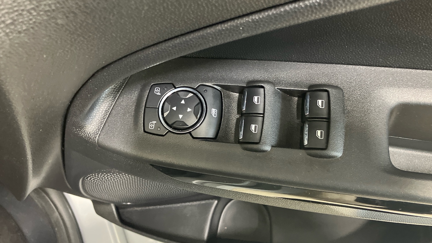 Used Ford Ecosport 2023 for sale - 77590299: Photo 31