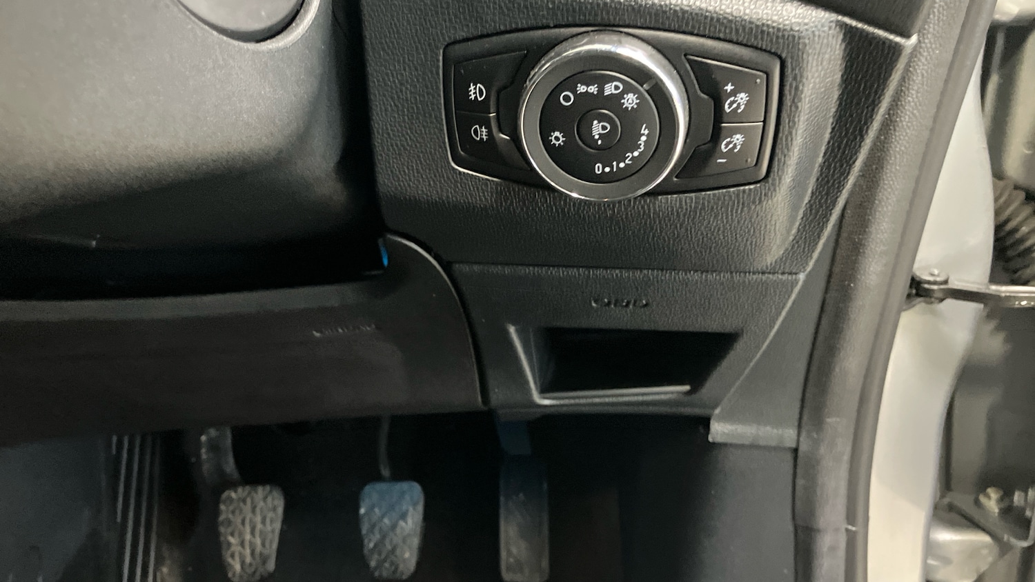 Used Ford Ecosport 2023 for sale - 77590299: Photo 32