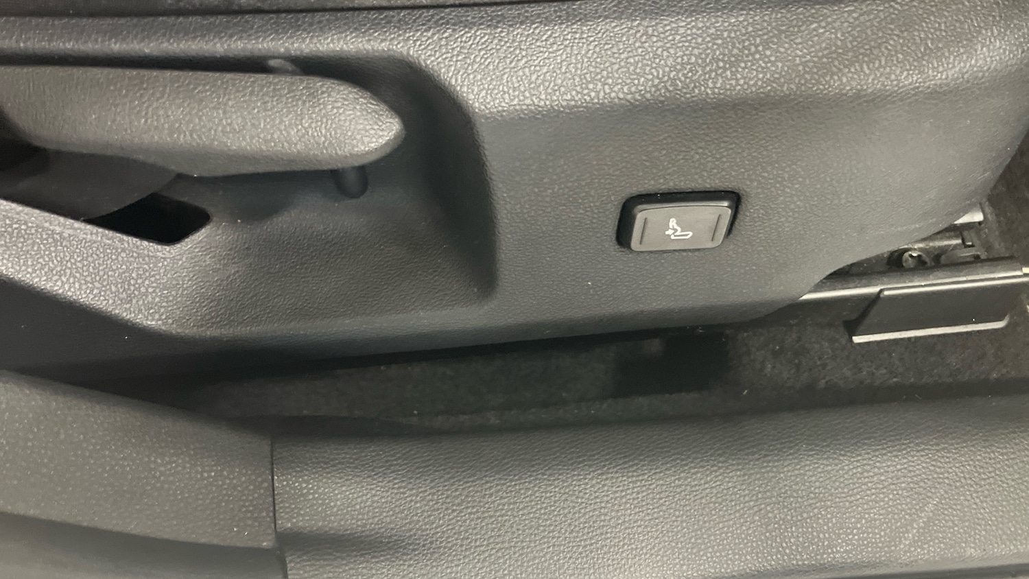 Used Toyota Corolla 2020 for sale - 76324468: Photo 34