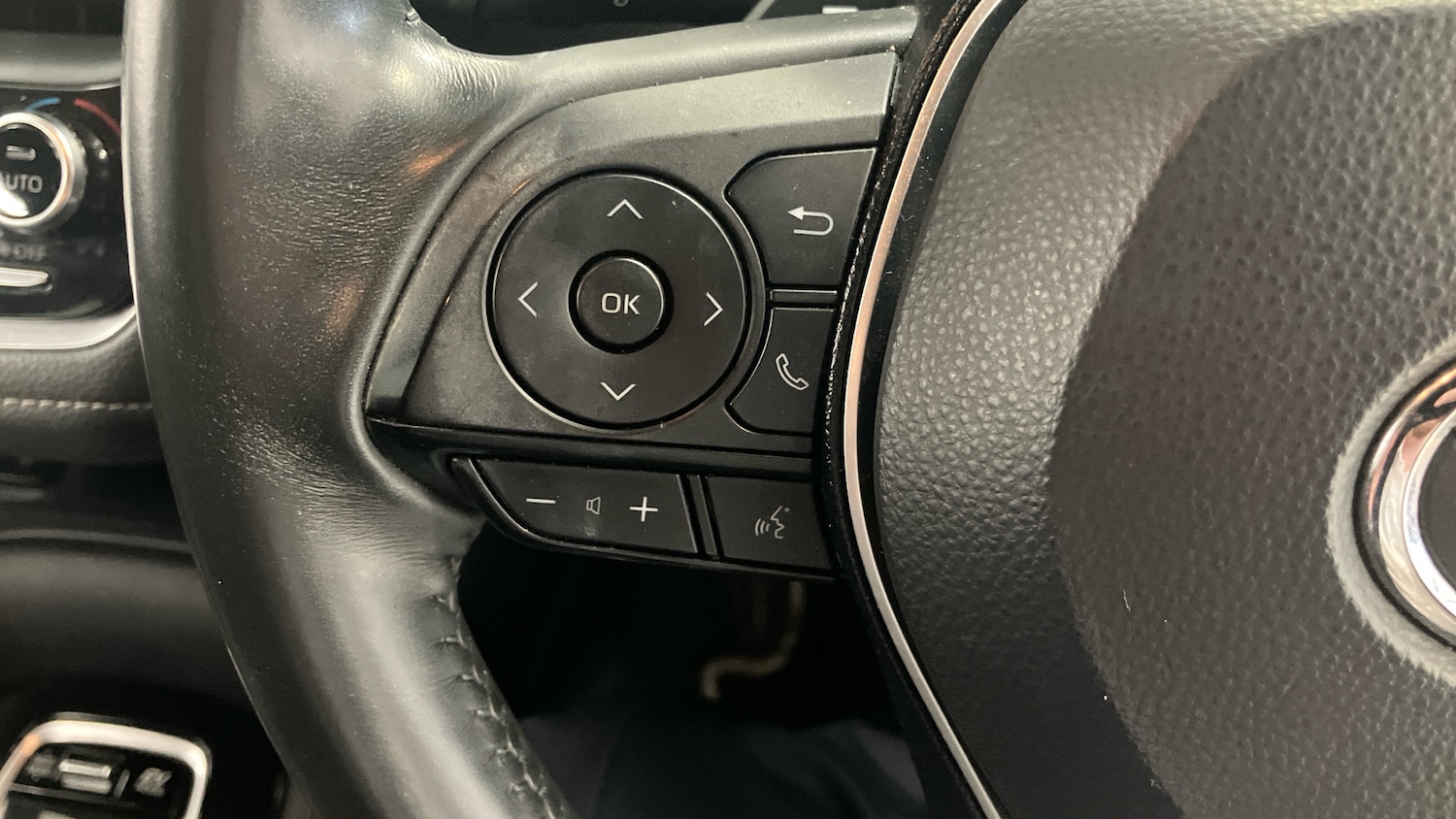 Used Toyota Corolla 2020 for sale - 76324468: Photo 40