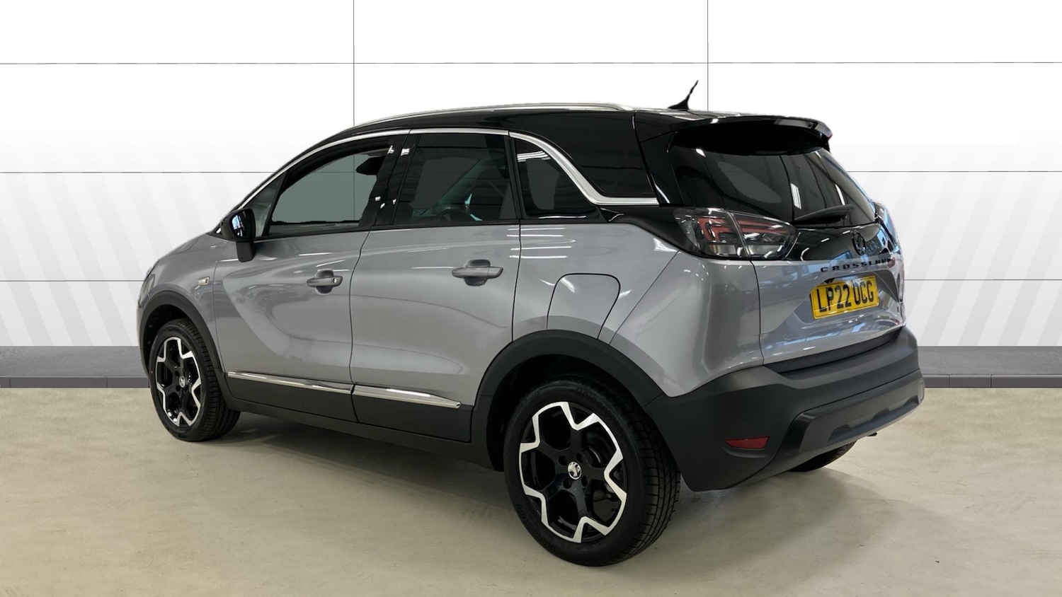 Used Vauxhall Crossland 2022 for sale - 76352949: Photo 2