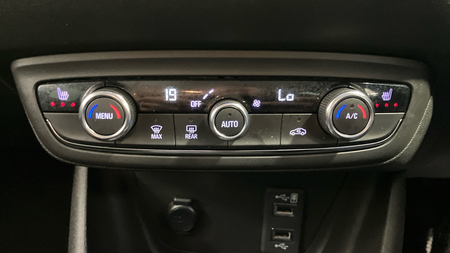 Used Vauxhall Crossland 2022 for sale - 76352949: Photo 25